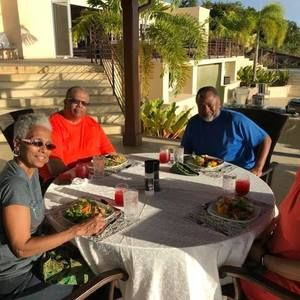 Meet your Posher, Otha